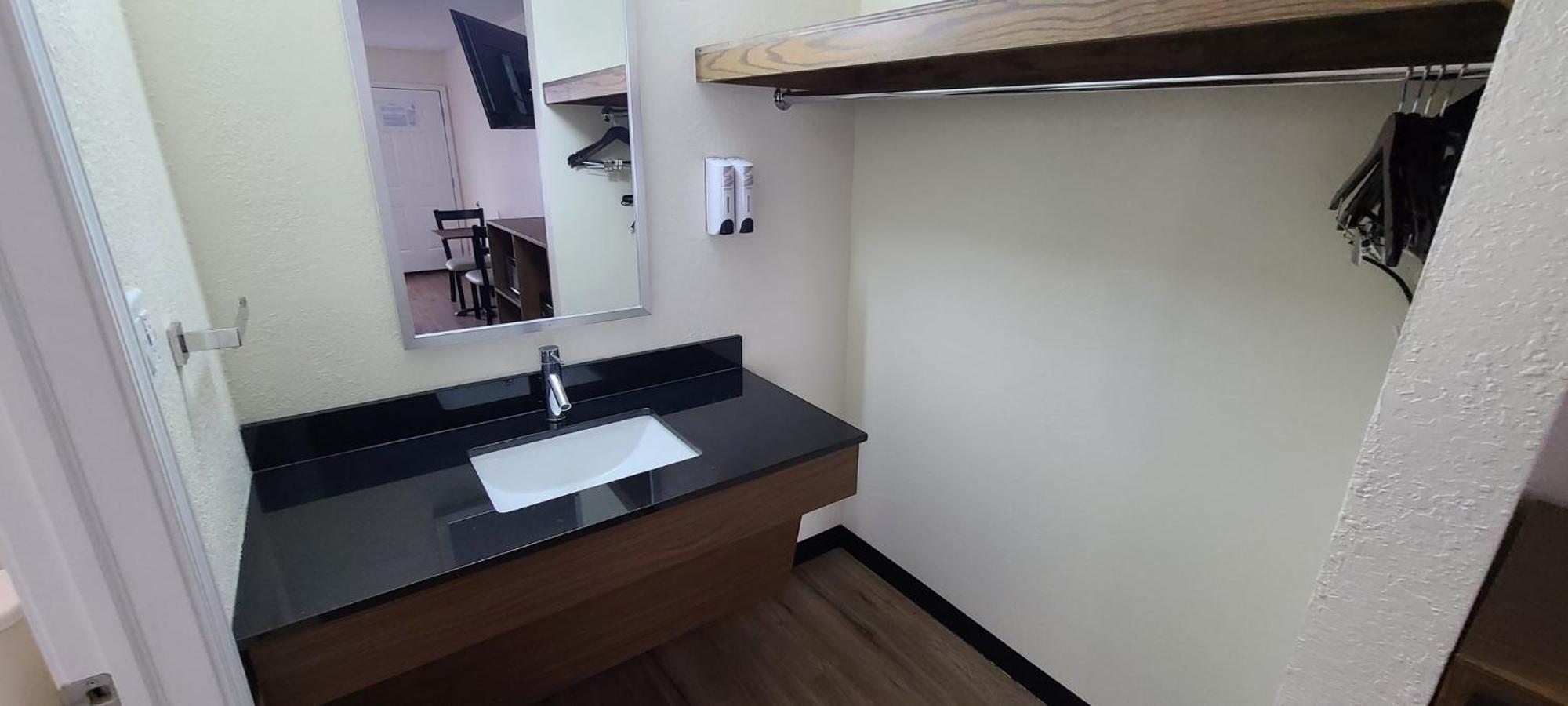 Red Roof Inn Byron Ngoại thất bức ảnh